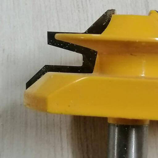 SUNNYCLUE 1 Rouleau De Chaîne De Trombone En Acier Inoxydable De 16 4 Pieds 5 M En Vrac 12x4 Mm Chaines De Trombone Dorees Maillons Veritable Plaque Or 18 Carats 10 Fermoirs Mousquetons 30 Anneaux Ouv